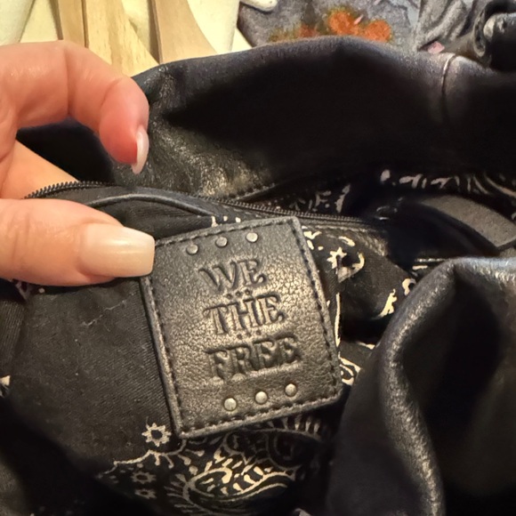 Free People - We The Free Emerson Tote Bag (Like New!) - Picture 4 of 6